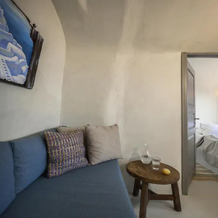 Oia Waves Cave Houses