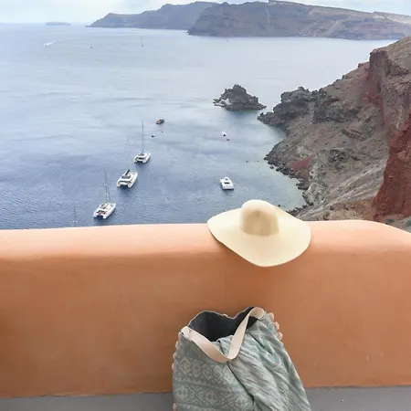 Oia Waves Cave Houses